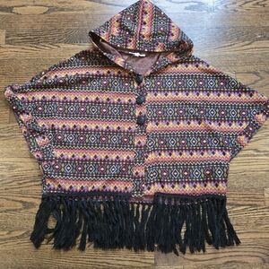 🌟7/25$ Boutique Azec Print Fringe Lightweight Poncho